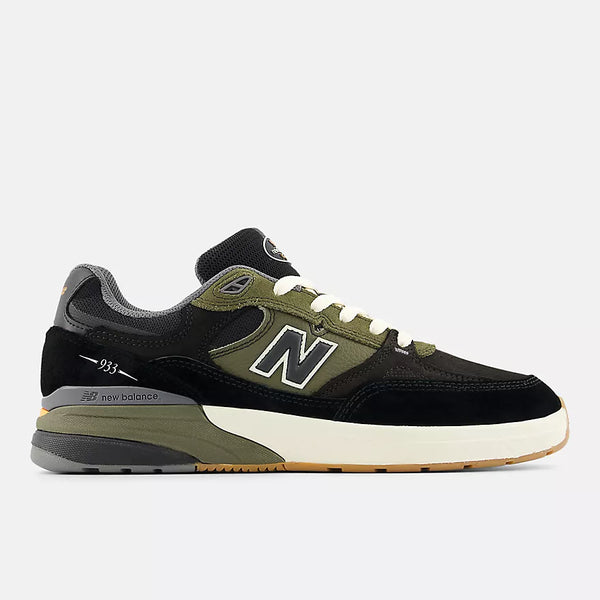 NB Numeric Andrew Reynolds 933- Black with Dark Olivine