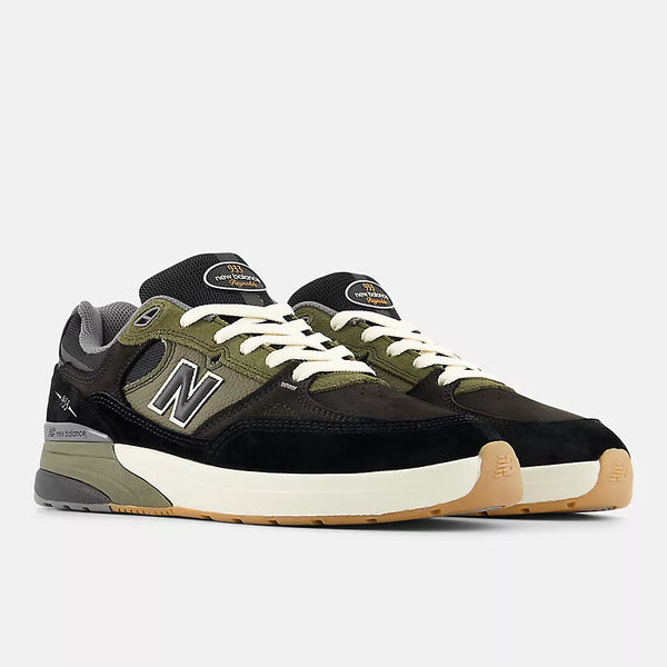 NB Numeric Andrew Reynolds 933- Black with Dark Olivine